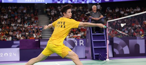 羽毛球比赛中我国选手技惊四座