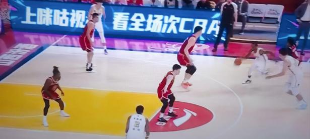 1xBit体育链接-中国篮球超级联赛冠军之争激烈进行