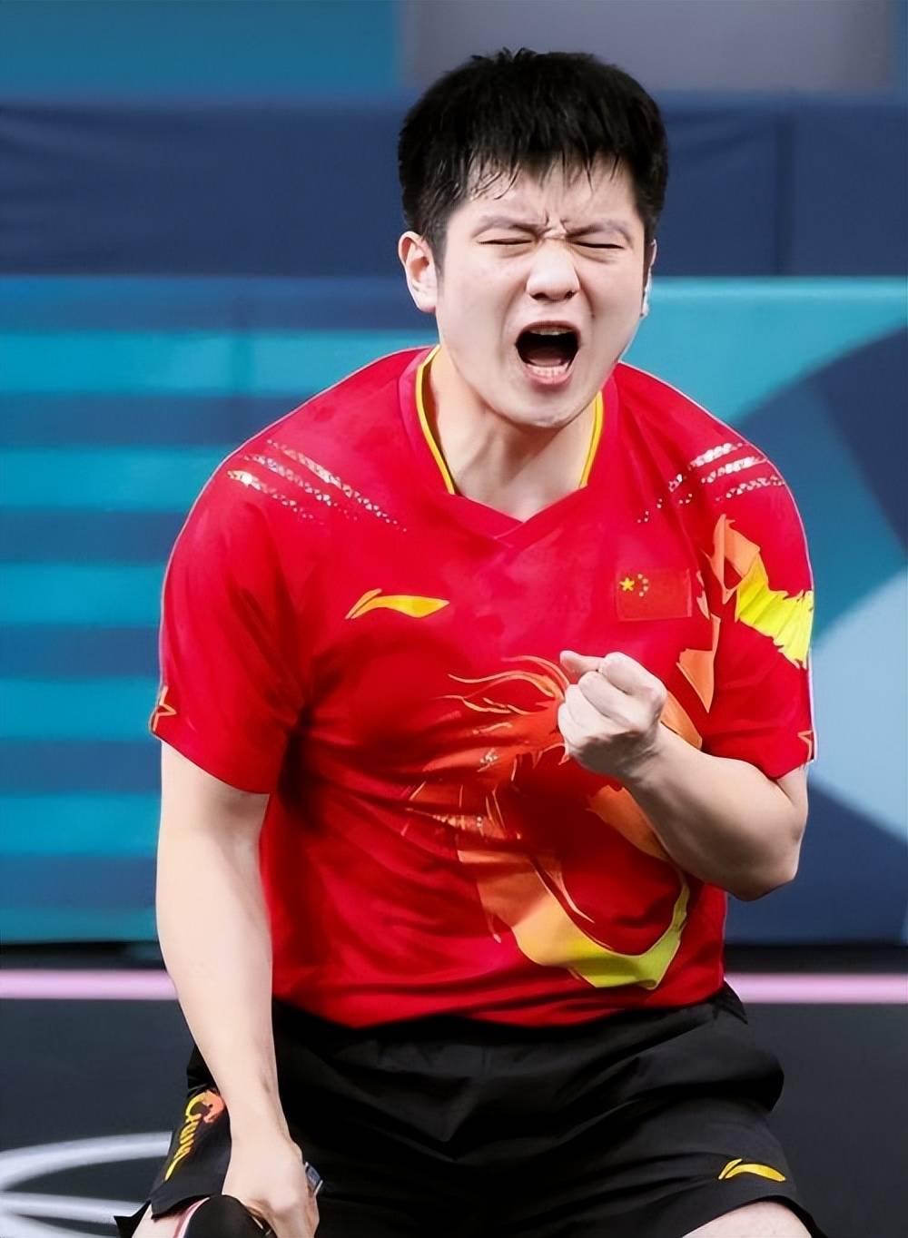 拼搏奋进：球员拼尽全力追求胜利的简单介绍