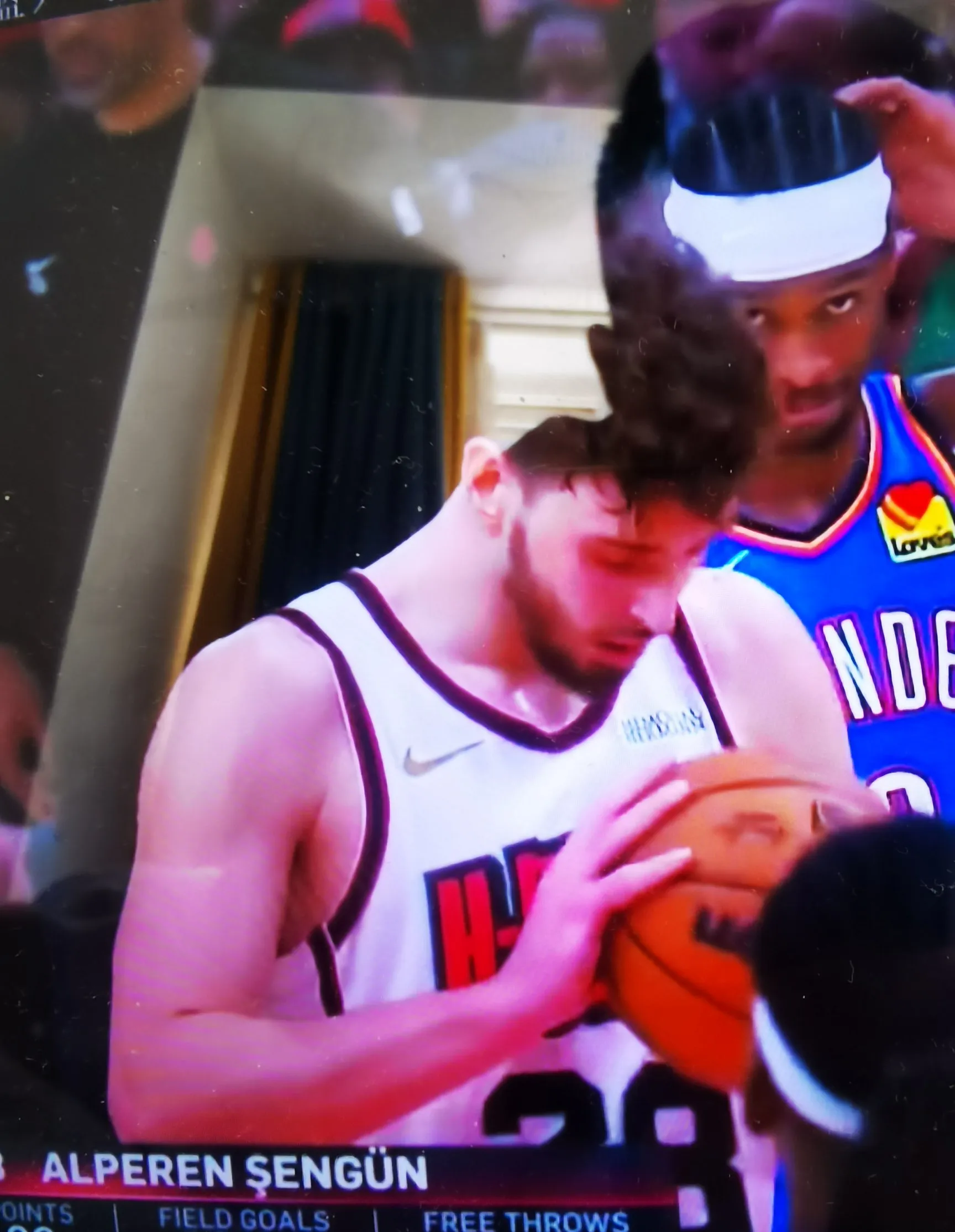 关于篮网主场不敌火箭，遭遇两连败的信息