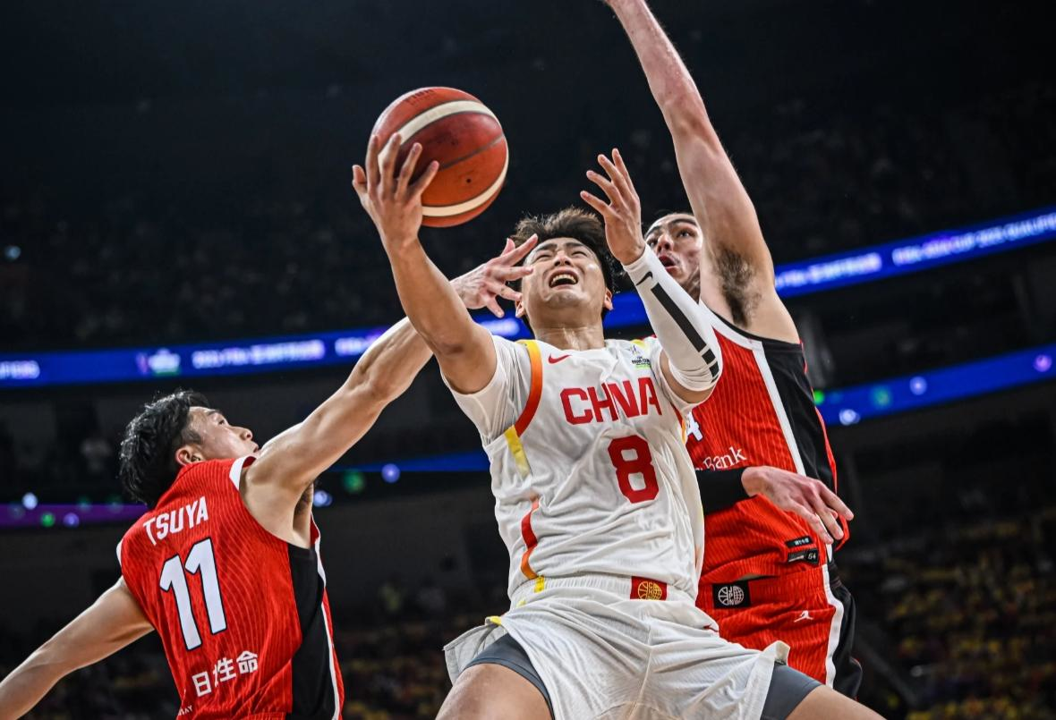 深圳男篮取得胜利，势不可挡的简单介绍