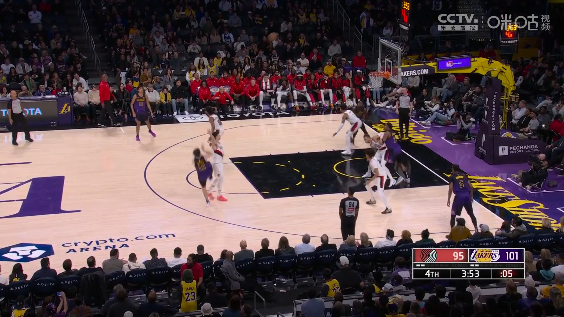 包含开拓者队主力受伤或缺席赛事，球队困境重重的词条